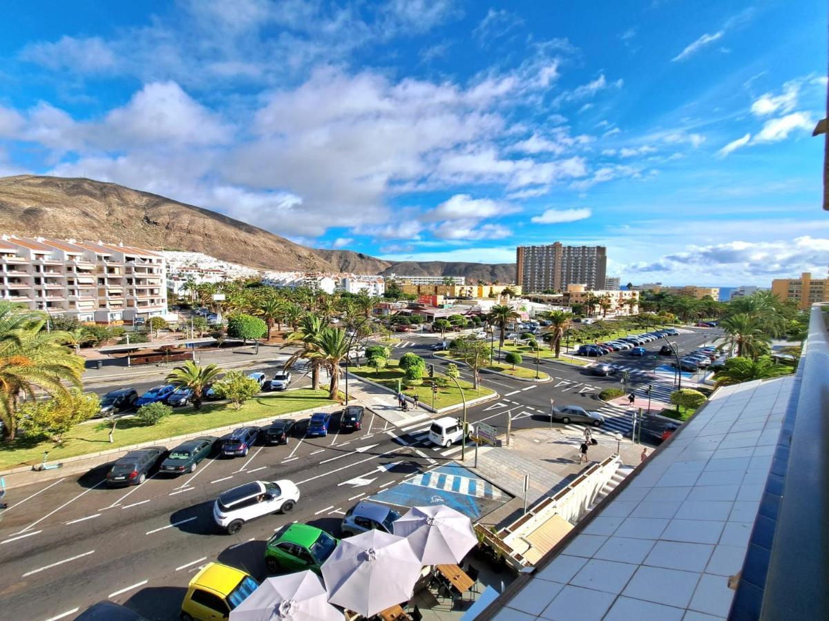 Newly Reformed 2 Bedroom Apartment In The Center Of Los Cristianos Los Cristianos  Exterior foto